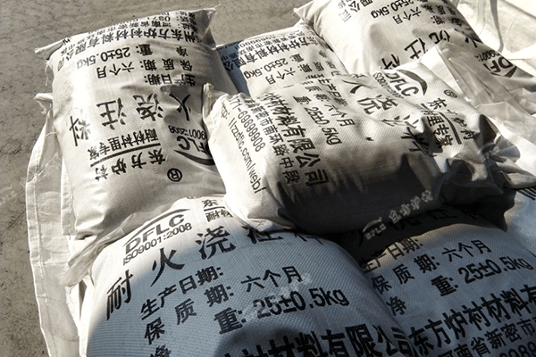 钢纤维耐火浇注料施工