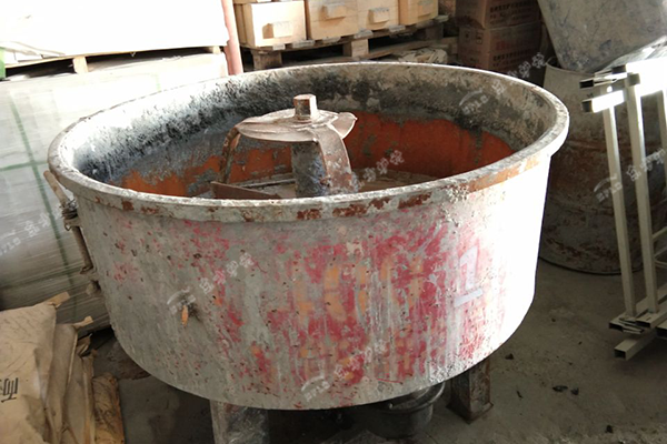 浇注料施工搅拌