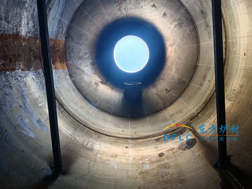 转炉专用莫来石碳化硅浇注料：性能、特点与工业应用全解析